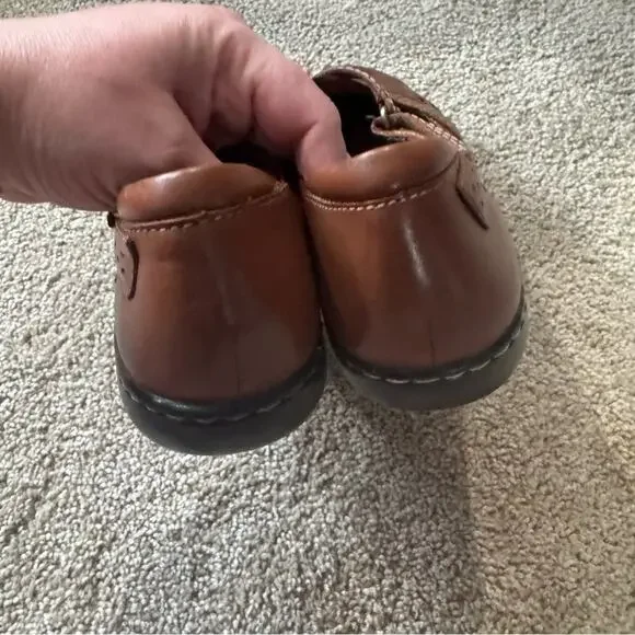 Clarks Brown Leather Women's Loafers Closed Toes Women's Size 9.5 Dressy - Picture 6 of 10